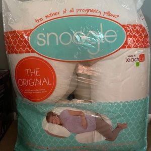 Snoogle Pregnancy Pillow